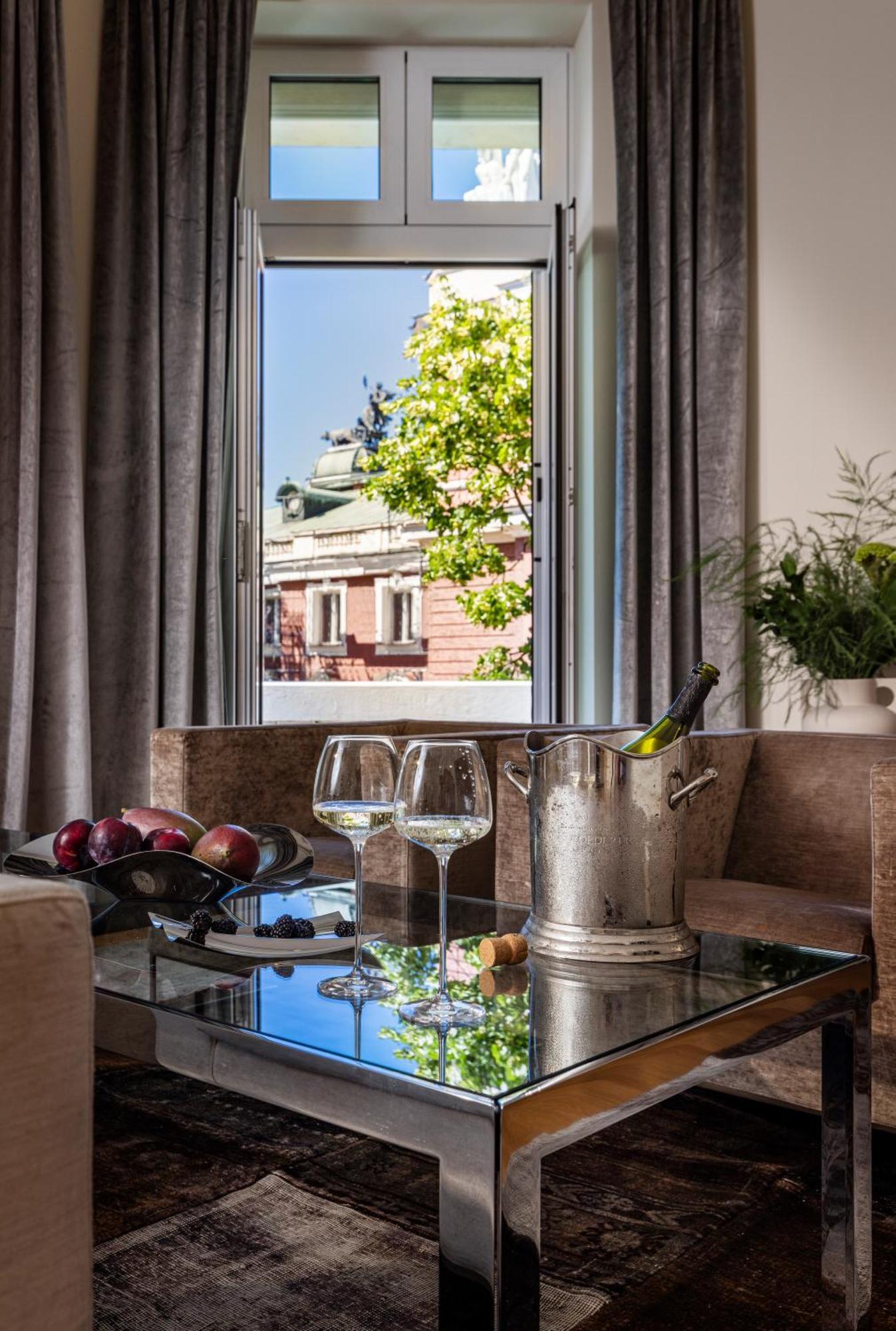 The Nest By Juno Hotel Sofia — Photos 3